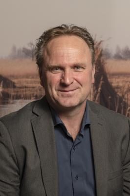 R. Lassche