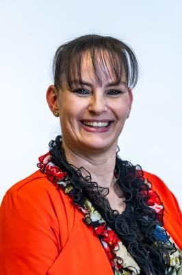 Esther Liano