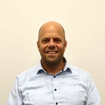 F. (Frank) van der Velden